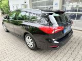 Ford Focus Turnier bei Sportwagen.expert - Abbildung (5 / 15)
