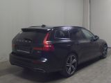 Volvo V60 bei Sportwagen.expert - Abbildung (4 / 15)