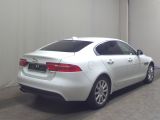Jaguar XE bei Sportwagen.expert - Abbildung (4 / 15)