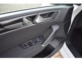 VW Touran bei Sportwagen.expert - Abbildung (8 / 15)