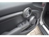Mini Cooper bei Sportwagen.expert - Abbildung (9 / 15)