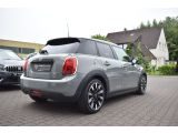 Mini Cooper bei Sportwagen.expert - Abbildung (4 / 15)
