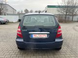 Mercedes-Benz A-Klasse bei Sportwagen.expert - Abbildung (7 / 12)