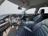 VW Touareg bei Sportwagen.expert - Abbildung (8 / 15)