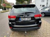 Jeep Grand Cherokee bei Sportwagen.expert - Abbildung (6 / 12)