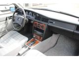 Mercedes-Benz 190 bei Sportwagen.expert - Abbildung (15 / 15)