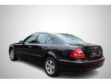Mercedes-Benz E-Klasse bei Sportwagen.expert - Abbildung (4 / 15) Mercedes-Benz E-Klasse bei Sportwagen.expert - Abbildung (4 / 15)