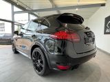 Porsche Cayenne bei Sportwagen.expert - Abbildung (9 / 15)