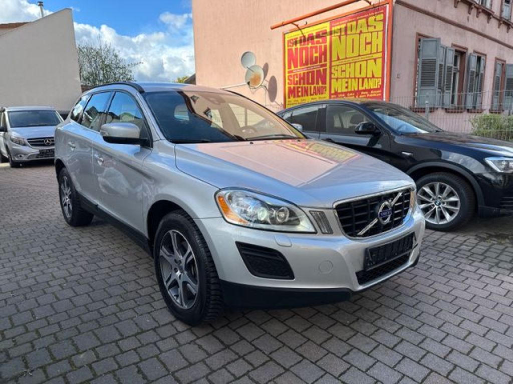 Volvo XC60 bei Sportwagen.expert - Hauptabbildung Volvo XC60 bei Sportwagen.expert - Hauptabbildung