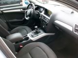 Audi A4 bei Sportwagen.expert - Abbildung (12 / 13)