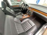 VW Phaeton bei Sportwagen.expert - Abbildung (15 / 15)