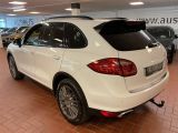 Porsche Cayenne bei Sportwagen.expert - Abbildung (5 / 10)