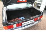 Mercedes-Benz 560 bei Sportwagen.expert - Abbildung (9 / 15)