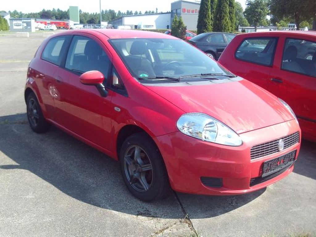 Fiat Grande Punto bei Sportwagen.expert - Hauptabbildung Fiat Grande Punto bei Sportwagen.expert - Hauptabbildung