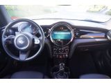 Mini Cooper bei Sportwagen.expert - Abbildung (9 / 15)