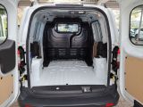 Ford Transit bei Sportwagen.expert - Abbildung (7 / 15)