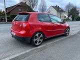 VW Golf GTI bei Sportwagen.expert - Abbildung (3 / 9)