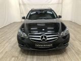 Mercedes-Benz E-Klasse bei Sportwagen.expert - Abbildung (5 / 15)