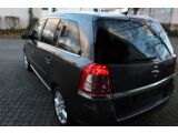Opel Zafira bei Sportwagen.expert - Abbildung (7 / 15)