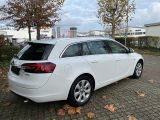 Opel Insignia bei Sportwagen.expert - Abbildung (8 / 15)