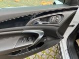 Opel Insignia bei Sportwagen.expert - Abbildung (11 / 15)