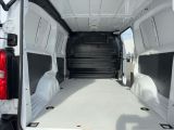 Opel Vivaro bei Sportwagen.expert - Abbildung (8 / 12)