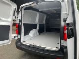 Opel Vivaro bei Sportwagen.expert - Abbildung (7 / 11)