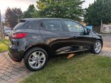 Renault Clio bei Sportwagen.expert - Abbildung (7 / 15)