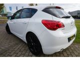 Opel Astra bei Sportwagen.expert - Abbildung (8 / 15)