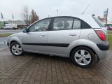 Kia Rio bei Sportwagen.expert - Abbildung (4 / 15)