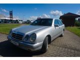 Mercedes-Benz E-Klasse bei Sportwagen.expert - Abbildung (5 / 15)