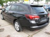 Opel Astra bei Sportwagen.expert - Abbildung (2 / 10)