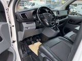 Opel Vivaro bei Sportwagen.expert - Abbildung (9 / 15)