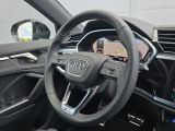Audi Q3 bei Sportwagen.expert - Abbildung (14 / 15)