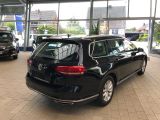 VW Passat bei Sportwagen.expert - Abbildung (6 / 12)