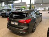 Ford Focus Turnier bei Sportwagen.expert - Abbildung (6 / 15)