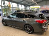 Ford Focus Turnier bei Sportwagen.expert - Abbildung (5 / 15)