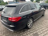 Mercedes-Benz C-Klasse bei Sportwagen.expert - Abbildung (10 / 12)