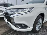 Mitsubishi Outlander bei Sportwagen.expert - Abbildung (6 / 15)