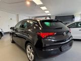 Opel Astra bei Sportwagen.expert - Abbildung (8 / 15)