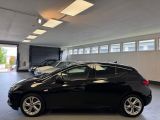 Opel Astra bei Sportwagen.expert - Abbildung (9 / 15)