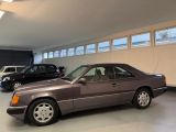 Mercedes-Benz 300 bei Sportwagen.expert - Abbildung (9 / 15)
