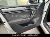 VW Touareg bei Sportwagen.expert - Abbildung (10 / 15)