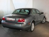 Jaguar S-Type bei Sportwagen.expert - Abbildung (2 / 15)