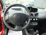 Renault Twingo bei Sportwagen.expert - Abbildung (8 / 15)