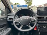 Dacia Sandero bei Sportwagen.expert - Abbildung (8 / 15)