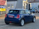Mini Cooper bei Sportwagen.expert - Abbildung (5 / 15)
