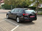 VW Passat bei Sportwagen.expert - Abbildung (7 / 15)