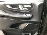 Mercedes-Benz V-Klasse bei Sportwagen.expert - Abbildung (13 / 15)