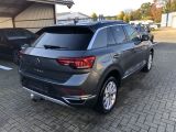 VW T-Roc bei Sportwagen.expert - Abbildung (4 / 14)